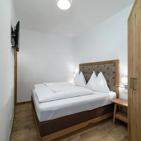 In St Johann Im Pongau With Sauna, Cleaning Included Alpendorf (Salzburg)